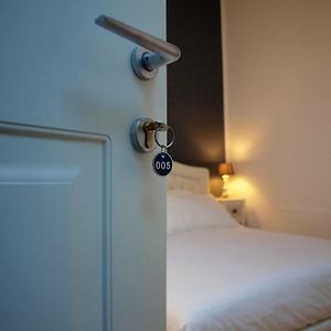 Budget Kamer met een King Size Bed